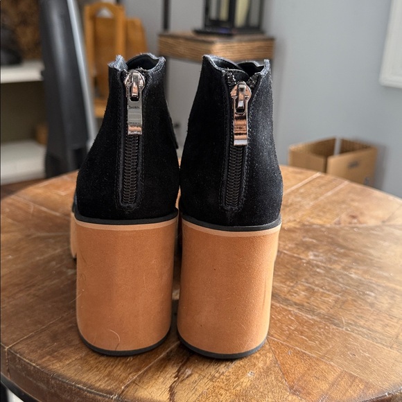 Antelope Iris Suede Wedge Chuck Heel Closed Toe Clogs 10 NWOB - Picture 8 of 13